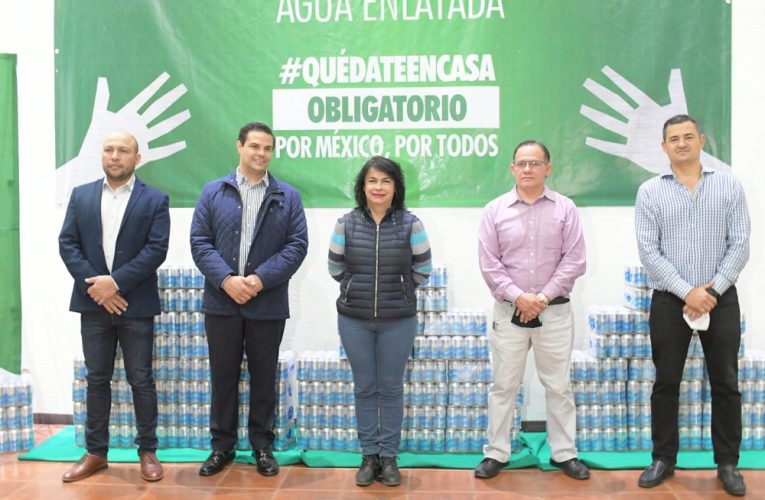 HEINEKEN México dona latas de agua potable en Azcapotzalco