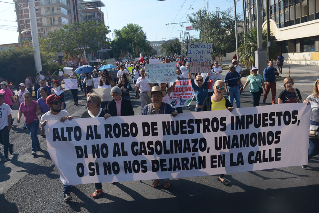 Marcha contra los gasolinazos en la capital mexicana